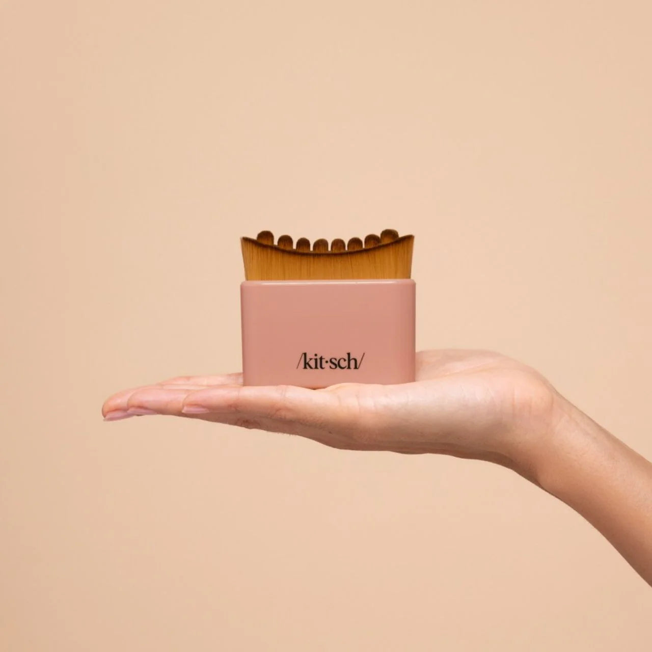 Kitsch Lymphatic Contour Face Brush- Terracotta