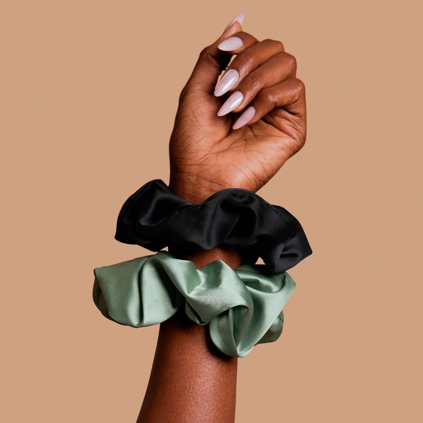 Rizos Curls Vegan Silk Large Scrunchie