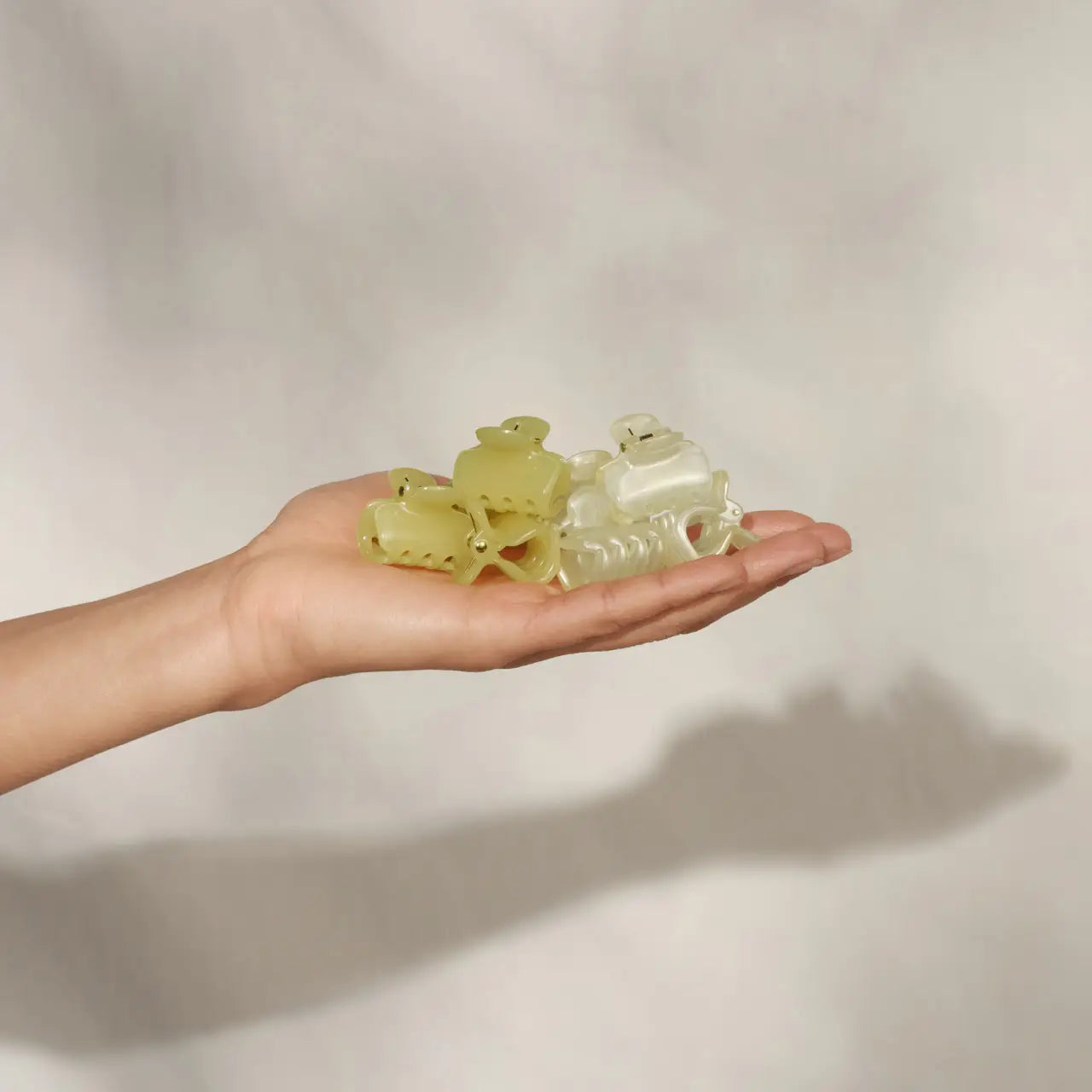 Kitsch Mini Jelly Cloud Clips 8pc Set- Pearlized Cream & Butter Yellow