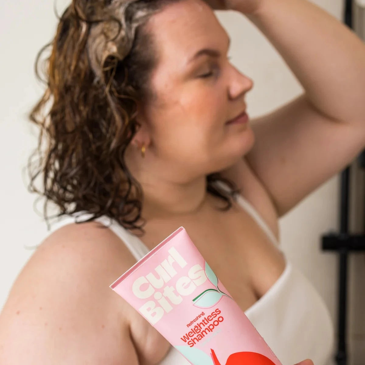Curl Bites Refreshing Weightless Shampoo