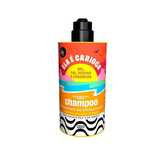 Elá é Carioca shampoo bottle on a white background